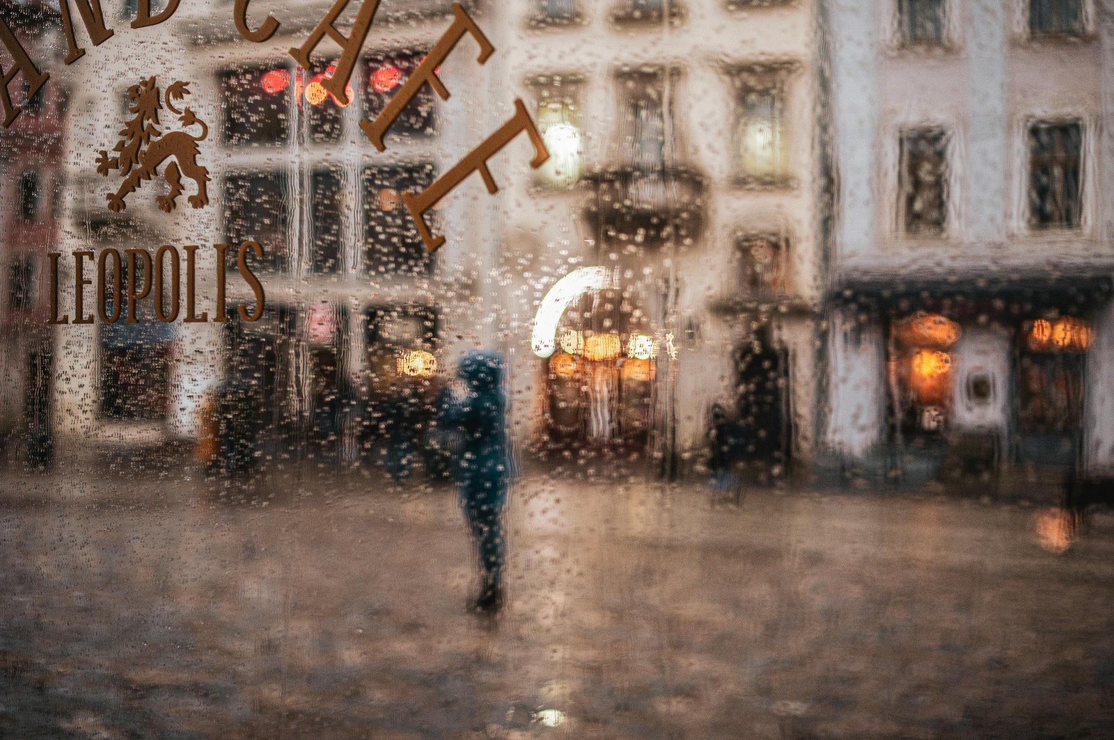 Rainy Cafe
